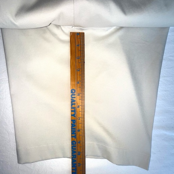 Nike Golf Dri-FIT shorts in Cream size 33 - Picture 7 of 10